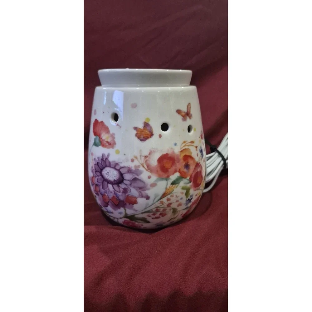 Scentsy Club Exclusive SPREAD YOUR WINGS Premium Warmer RARE Butterflies EUC
